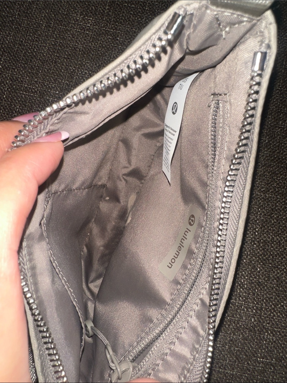 lululemon athletica Small Shoulder Bag in Light Gray - Picture 5 of 5